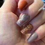 acrylic fingernails